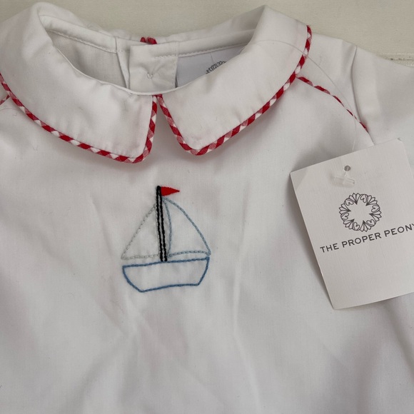 THE PROPER PEONY NWT Boys Embroidered Nautical Sailboat Peter Pan Collar Bubble - Picture 2 of 3